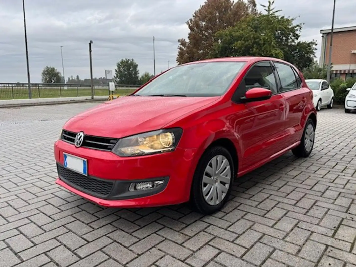 Volkswagen Polo Polo V 2009 5p 1.2 tdi Comfortline Rosso - 2