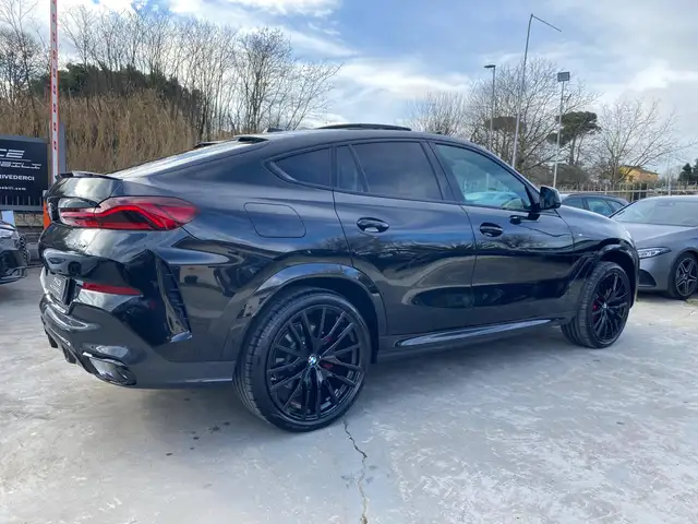 BMW X6 view 13