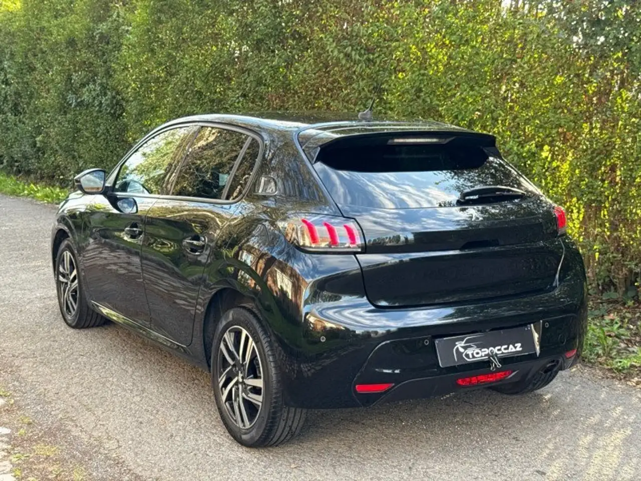 Peugeot 208 208 — photo 4
