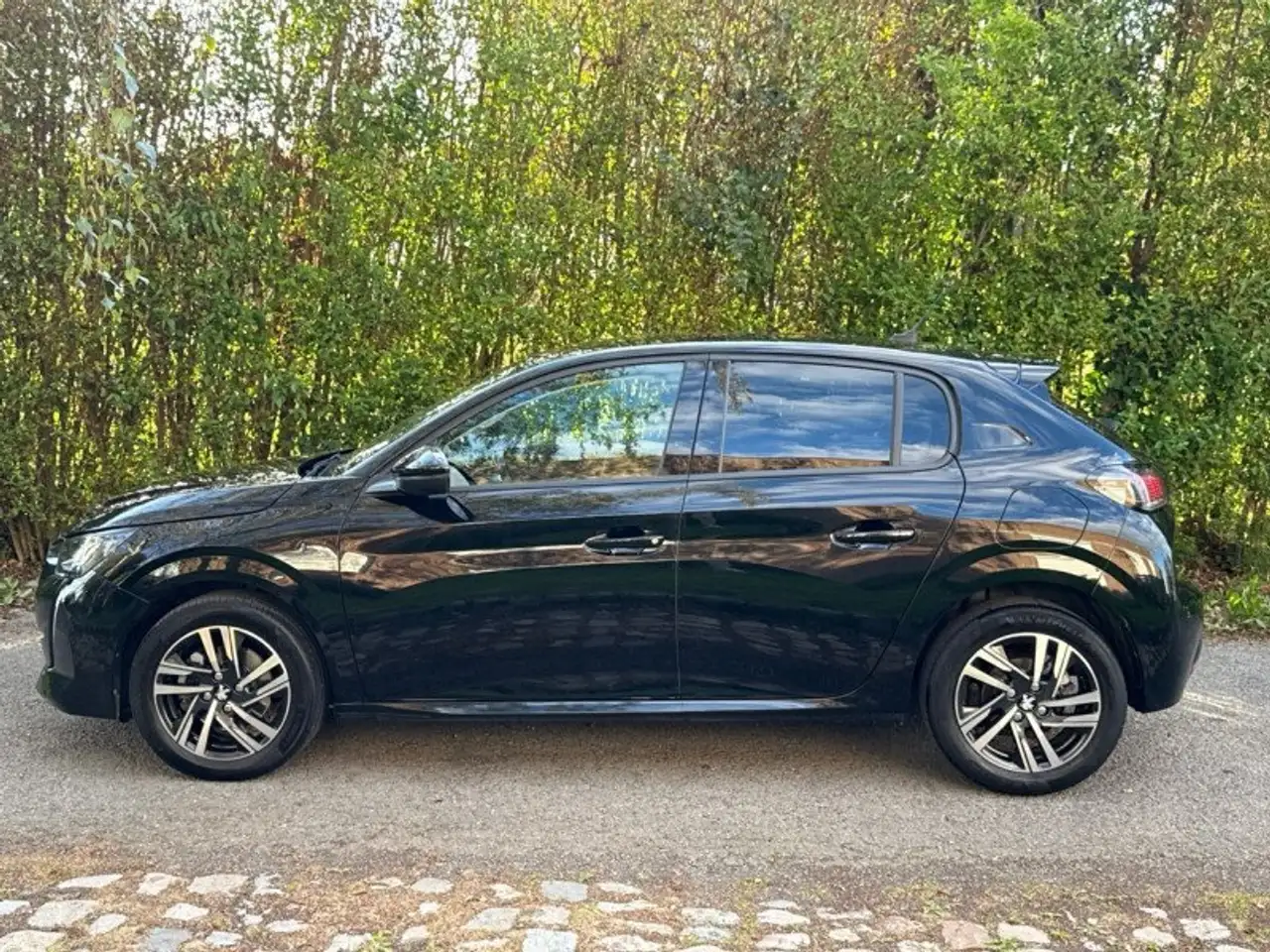 Peugeot 208 208 — photo 5
