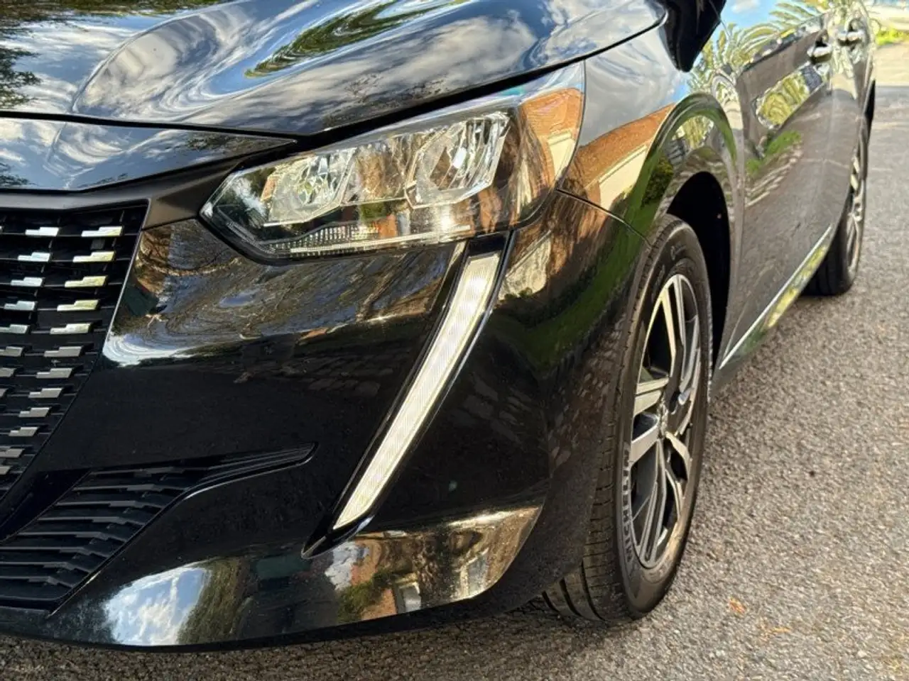 Peugeot 208 208 — photo 10