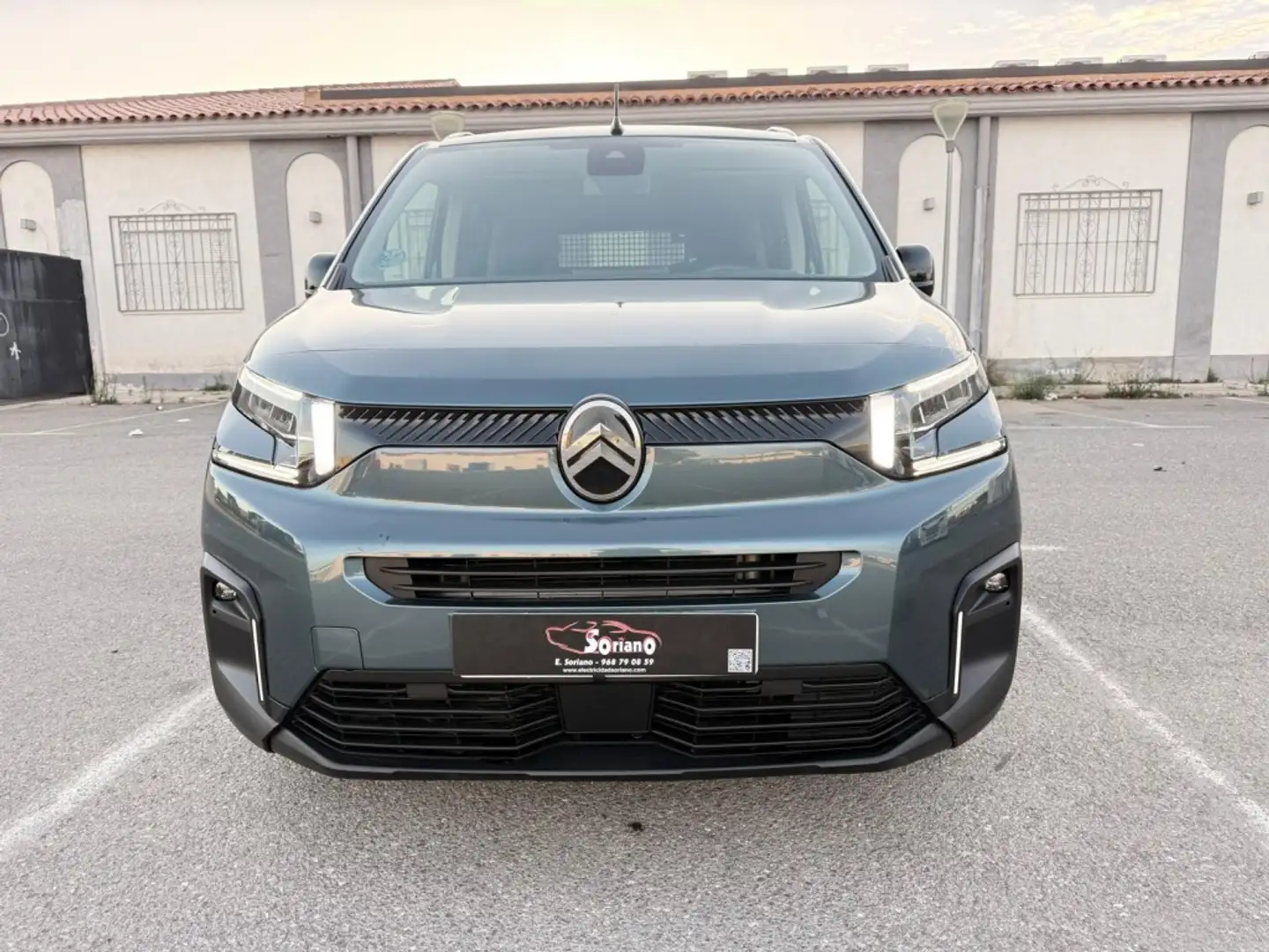 Citroën CITROEN Berlingo M1 Familiar  Manual de 5 Puertas Verde - 1