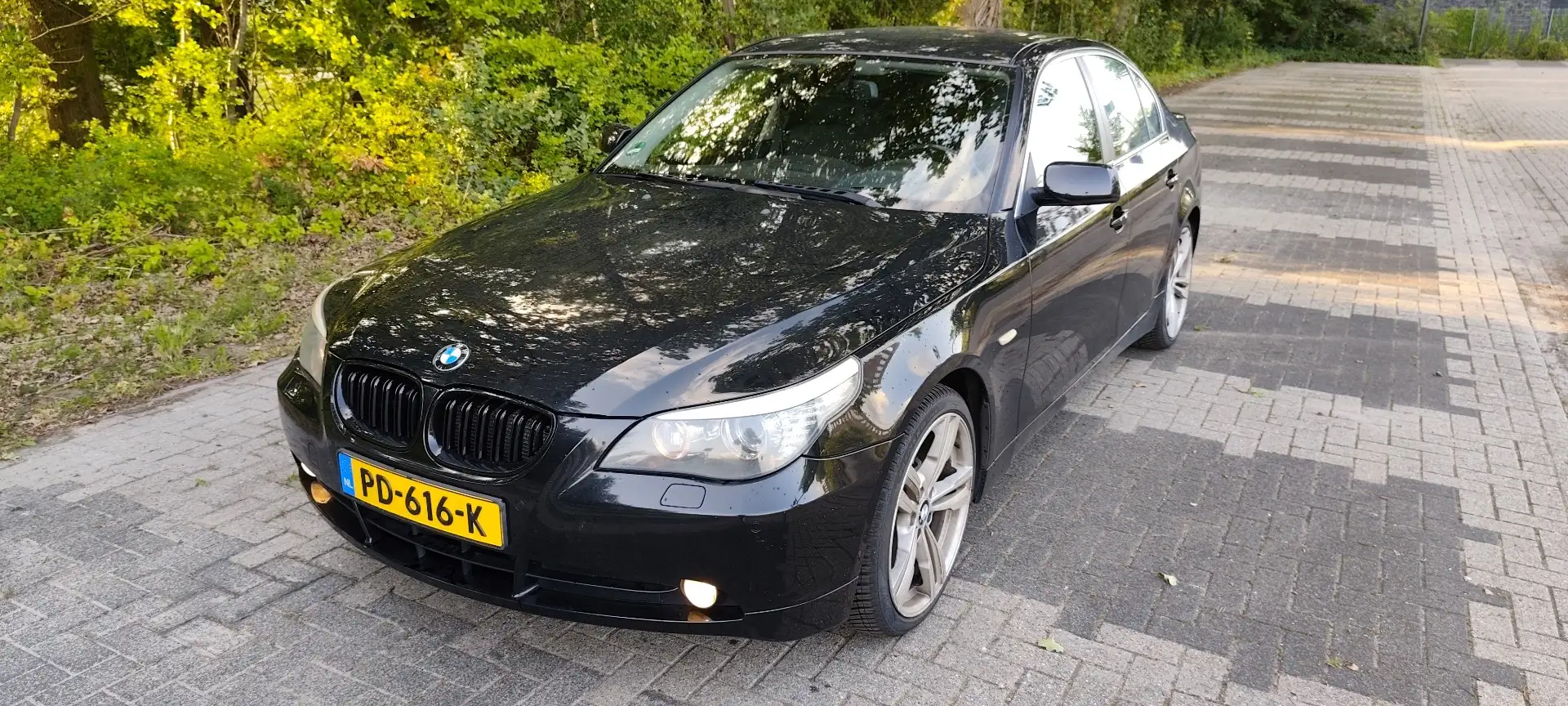 BMW 523 523i Noir - 1