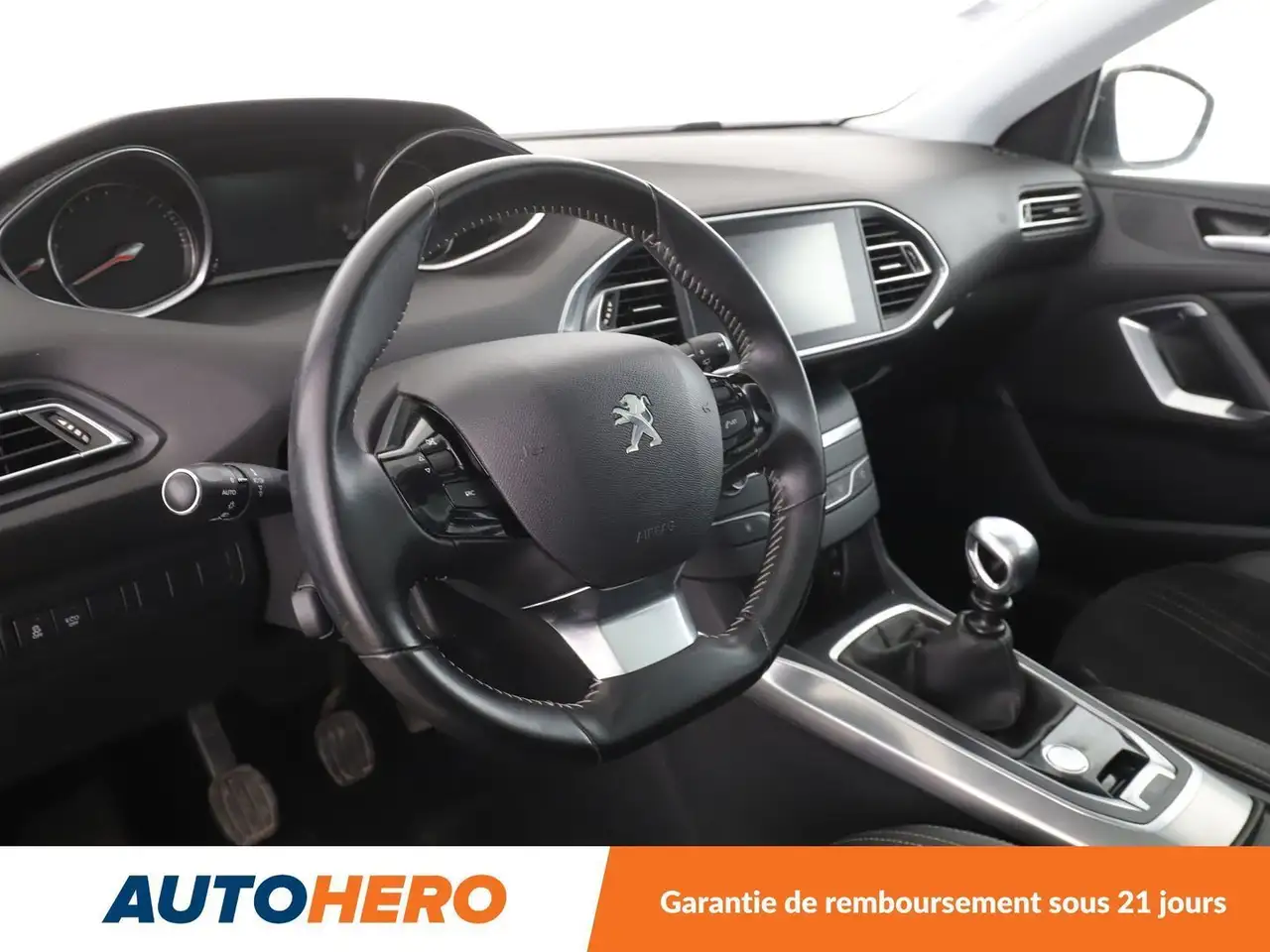 Peugeot 308 308 — photo 11