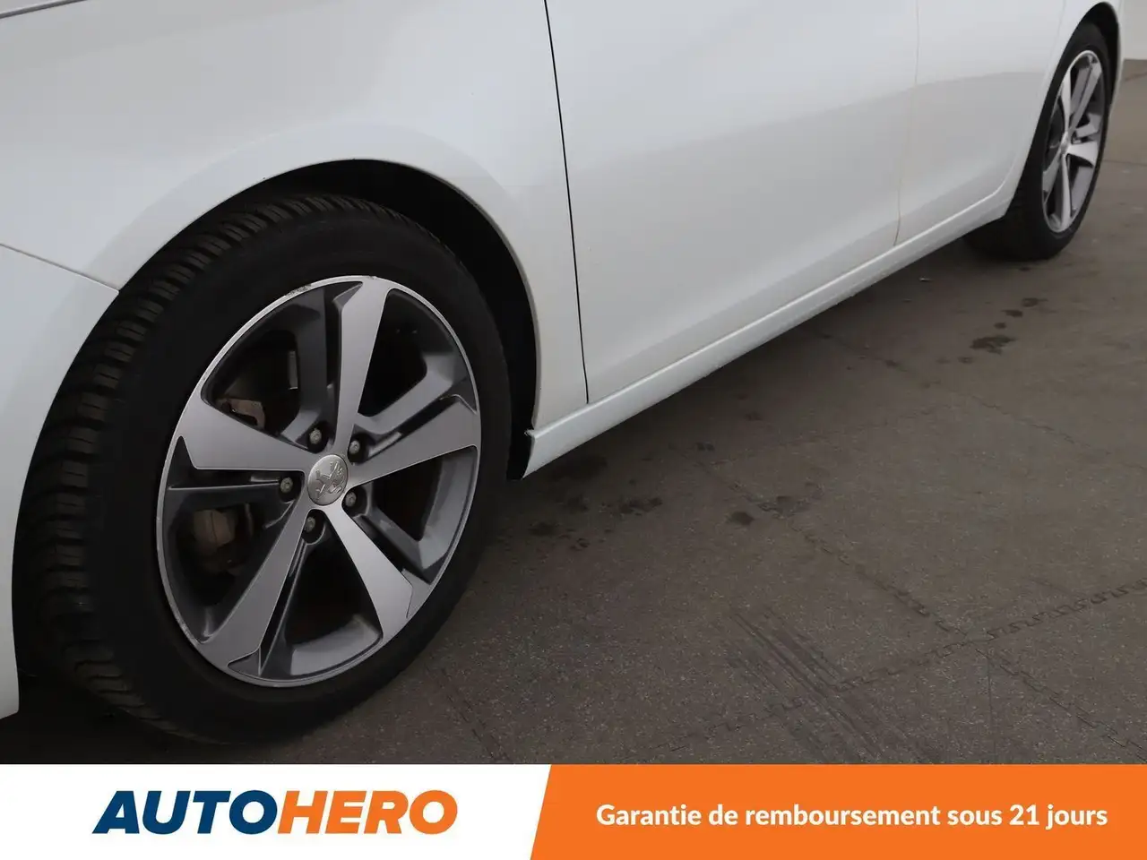 Peugeot 308 308 — photo 28