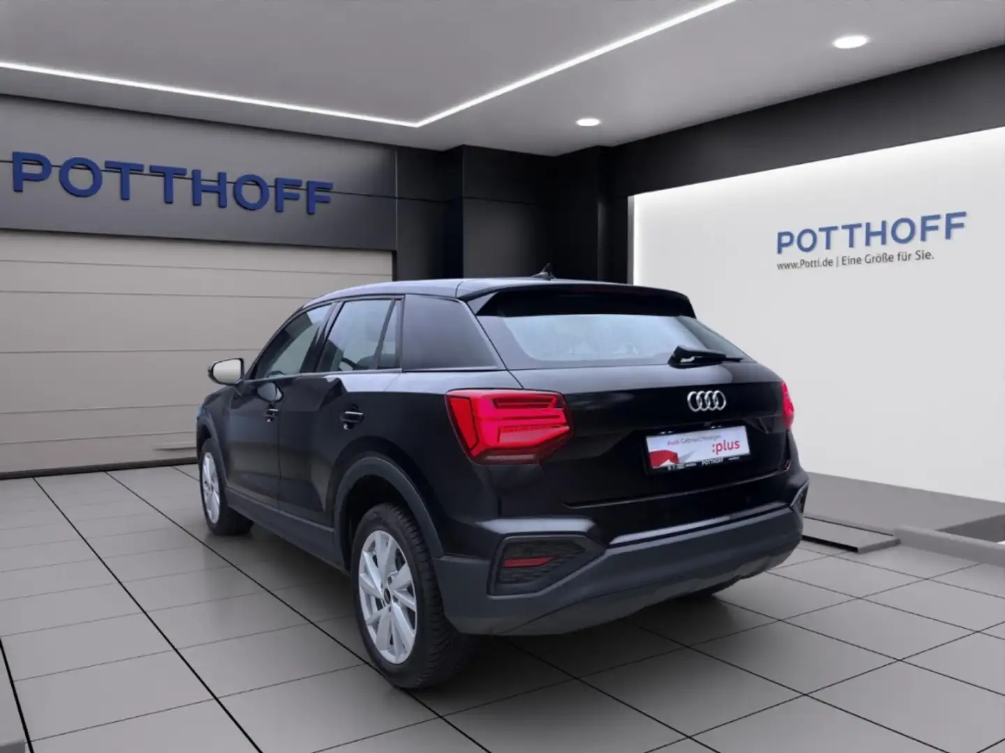 Audi Q2 30 TDI MATRIX PDC KAMERA SITZHZG Schwarz - 2
