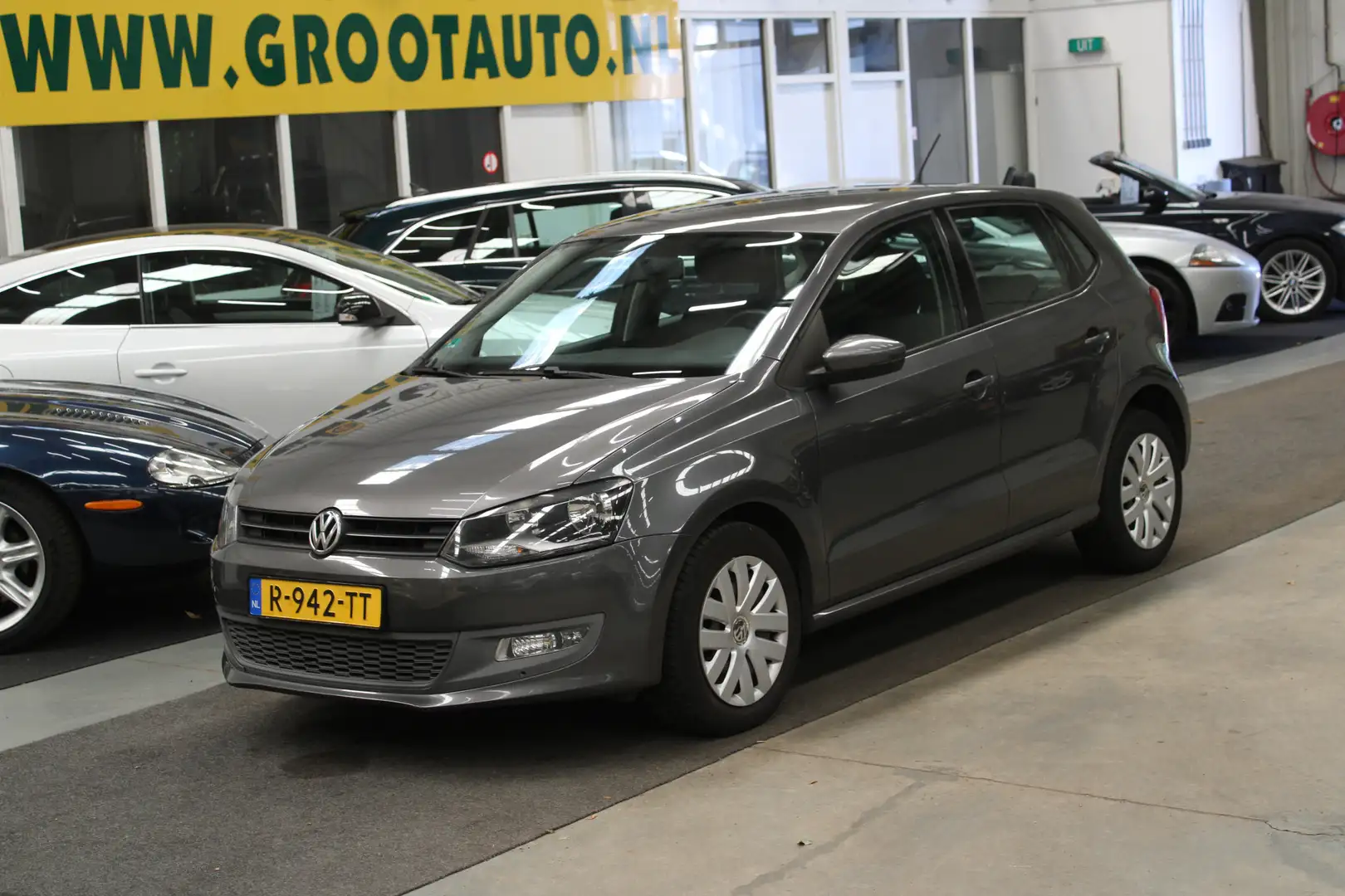 Volkswagen Polo 1.4-16V Trendline 5 Deurs, Airco, Stuurbekrachtigi Gris - 1