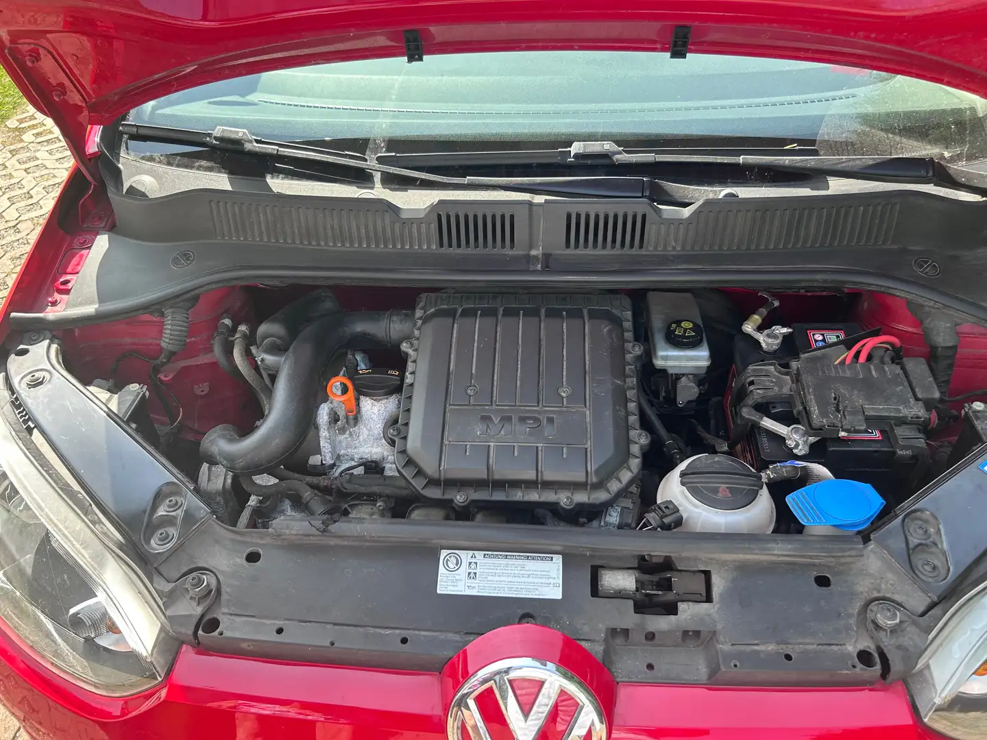 Volkswagen up! up! move up! Rot - 1