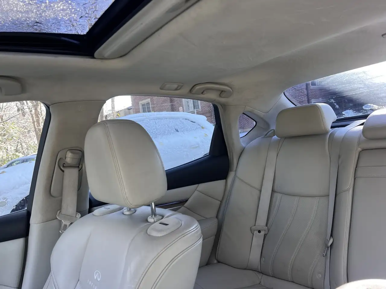 Infiniti M снимка Infiniti M