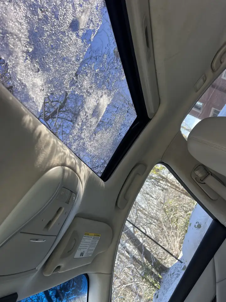 Infiniti M снимка Infiniti M