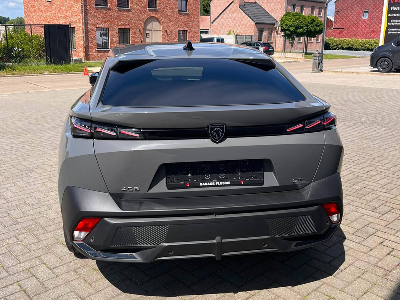 Peugeot 408 GT 145 Hybrid — photo 6