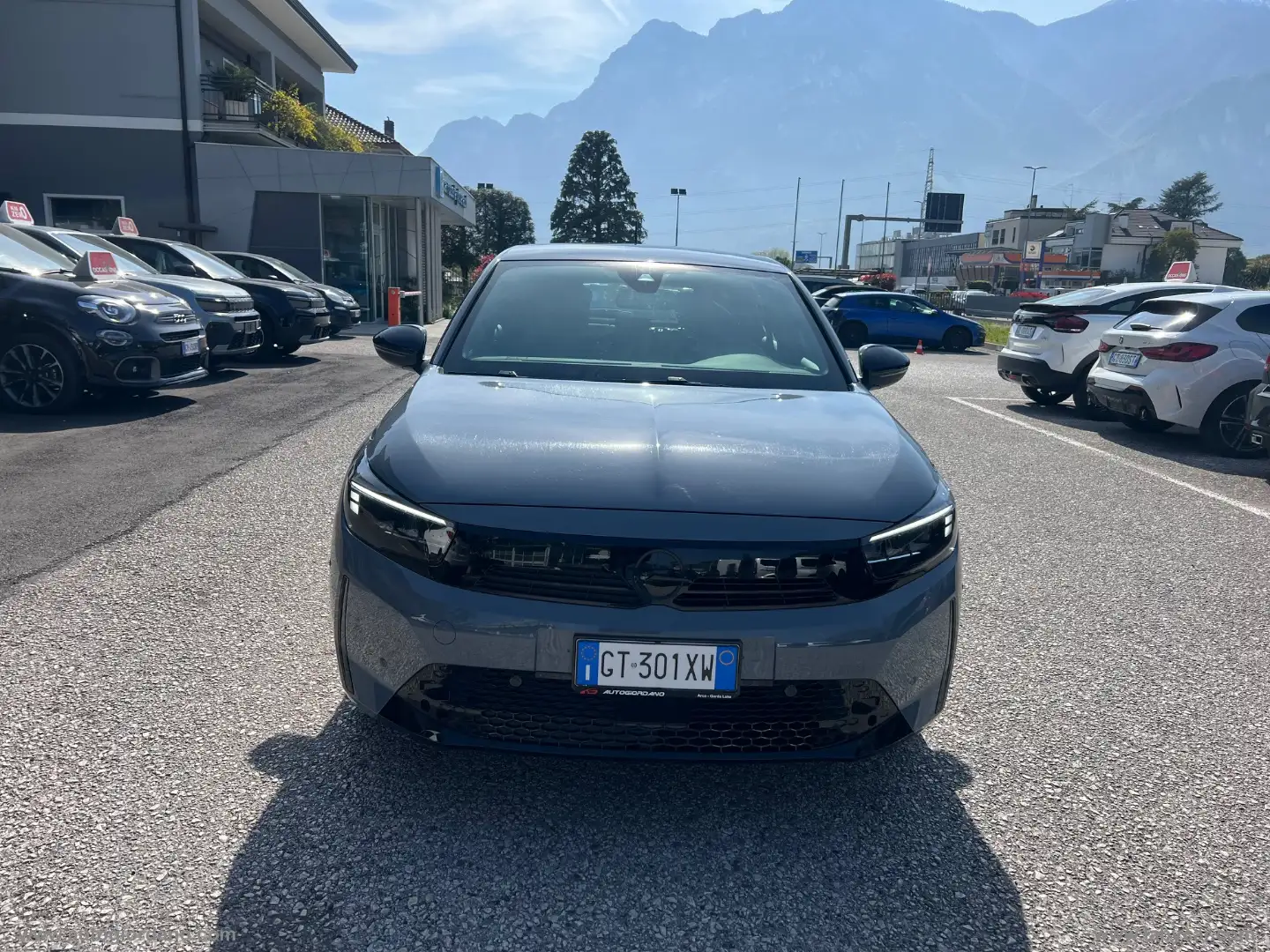 Opel Corsa 1.2 GS 75 CV Gris - 2