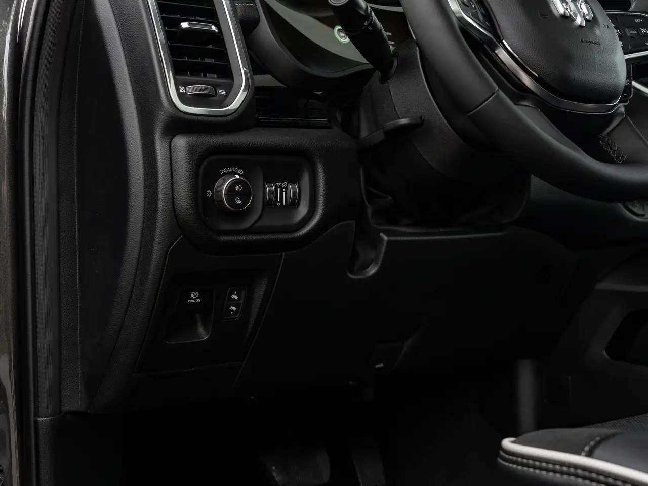 RAM 1500 photo RAM 1500
