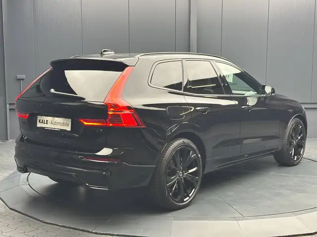Volvo XC60 view 5