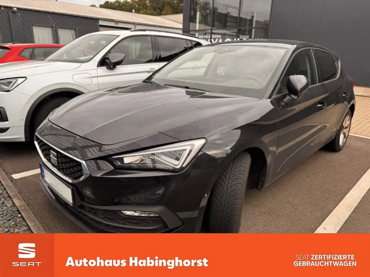 SEAT Leon 1.5 TSI Style Navi LED Shz FullLink Alu Schwarz - 1