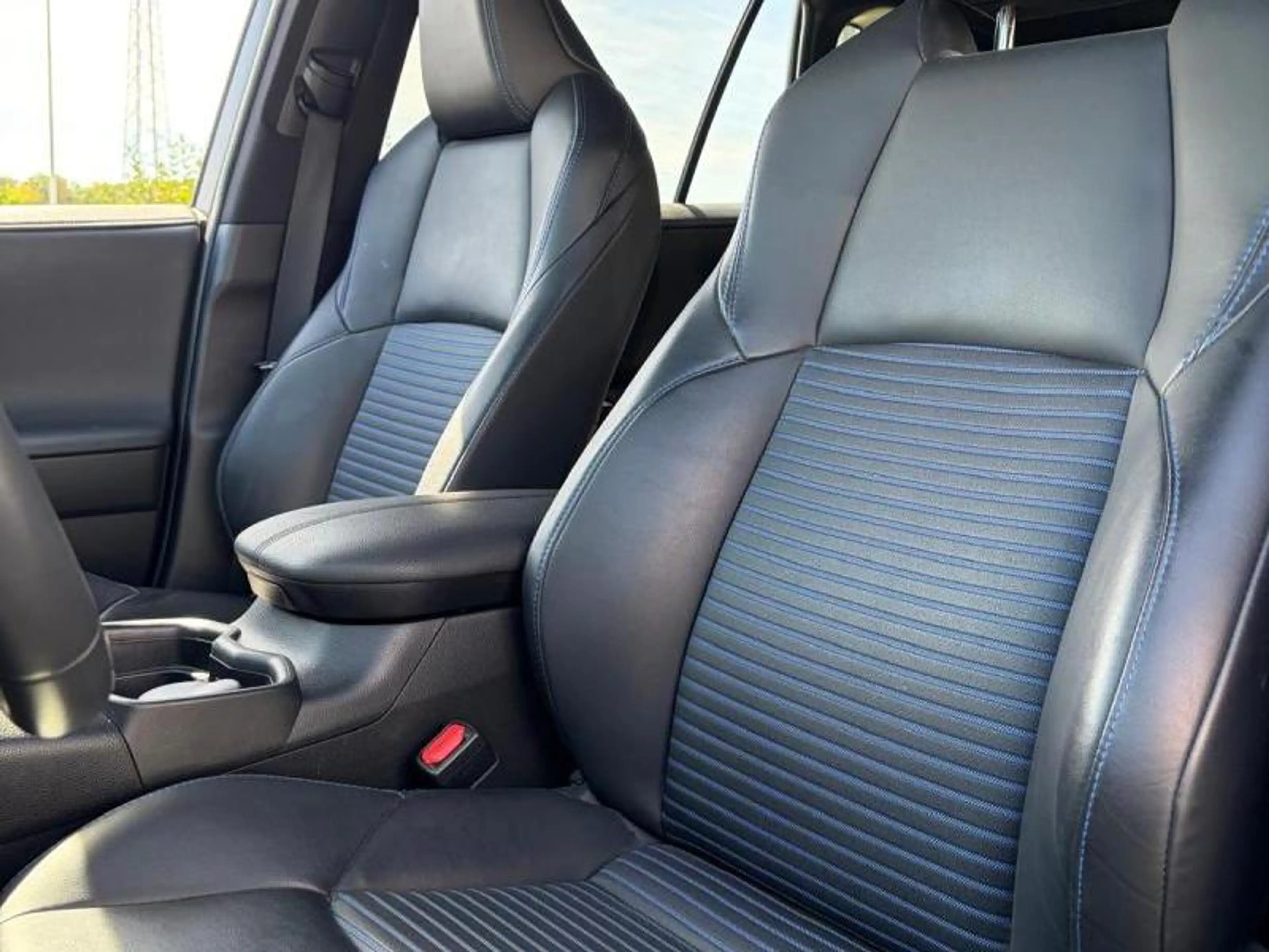 Toyota RAV 4 Style Plus — photo 10