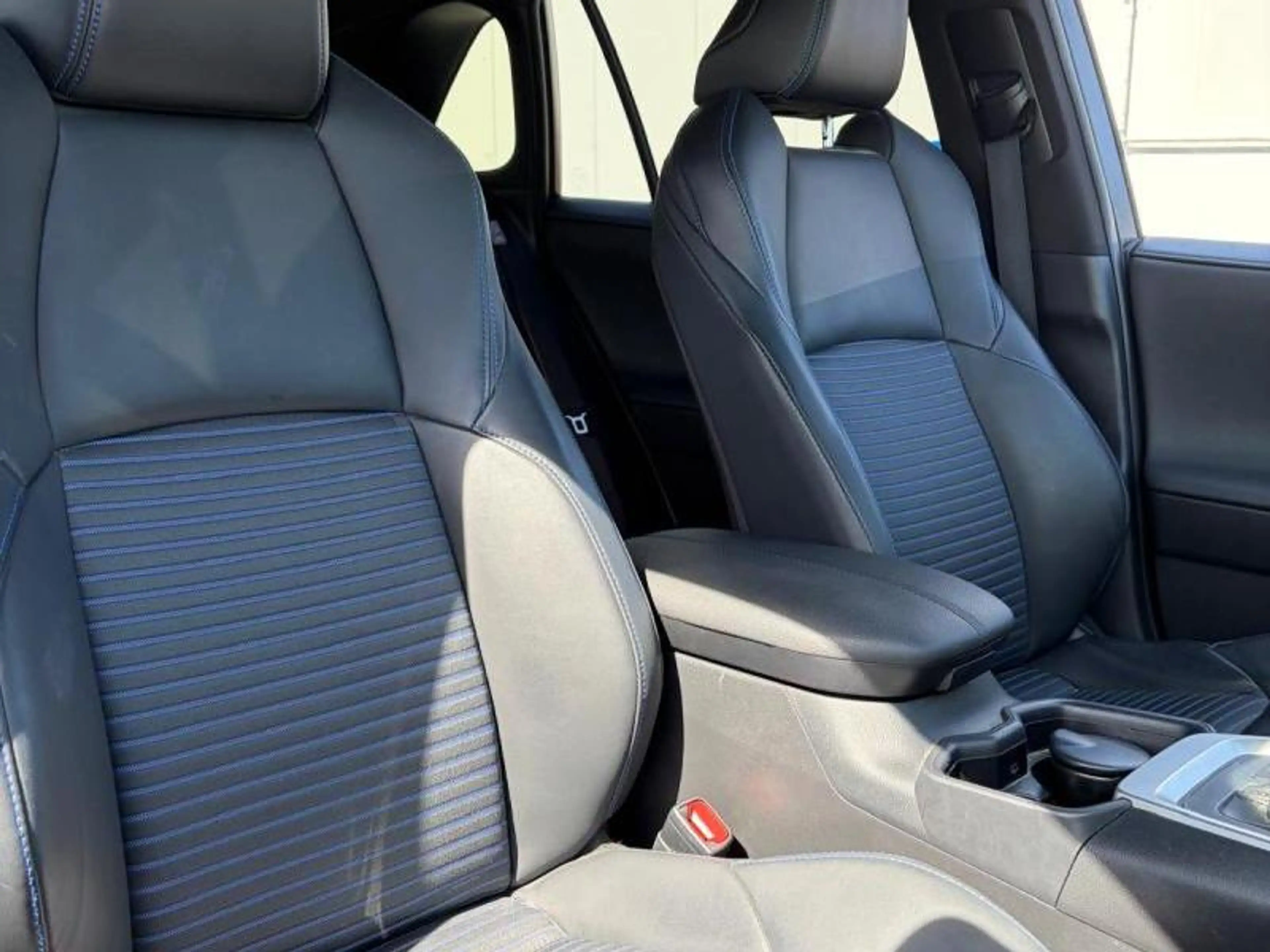 Toyota RAV 4 Style Plus — photo 13