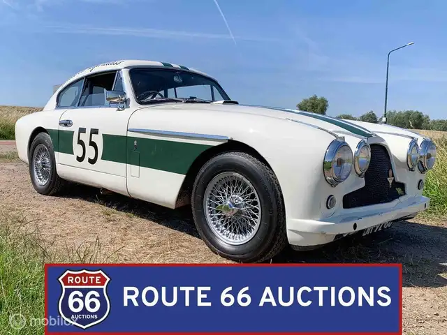 Aston Martin DB 2/4