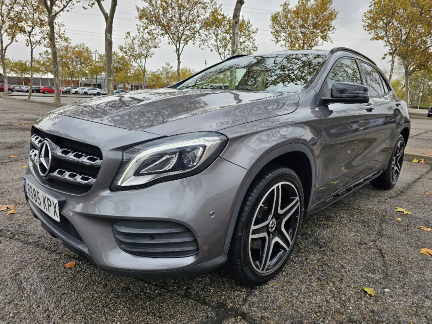 Mercedes-Benz GLA 220 220d AMG Line 7G-DCT Gris - 1