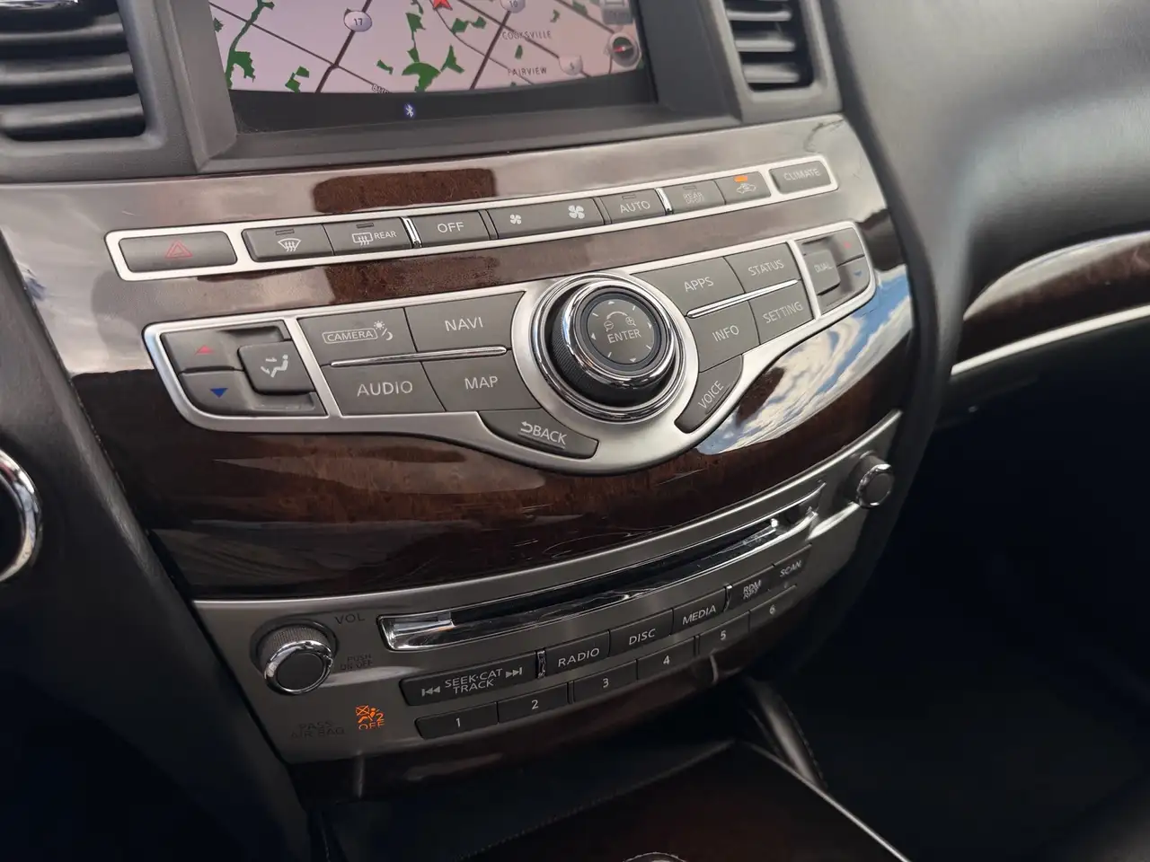 Infiniti QX60 fotografie Infiniti QX60