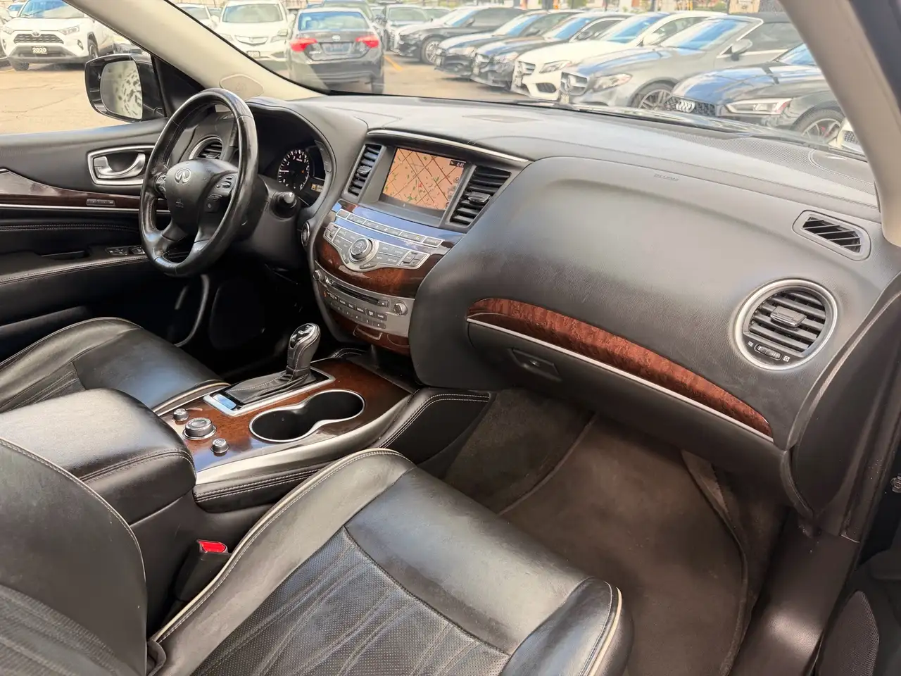 Infiniti QX60 fotografie Infiniti QX60