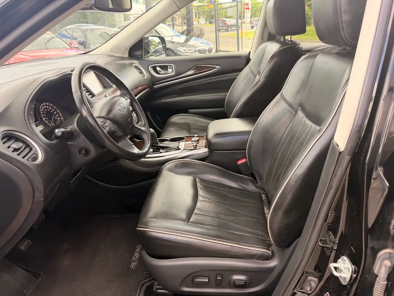 Infiniti QX60 fotografie Infiniti QX60