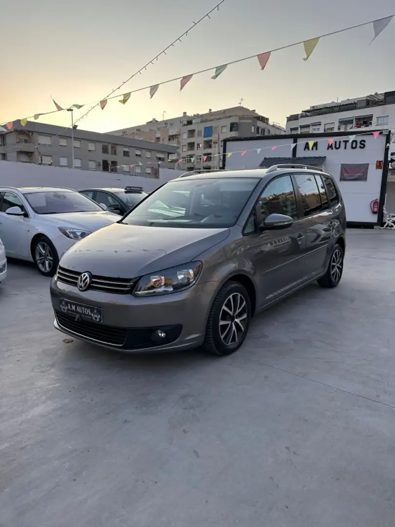 Volkswagen Touran 1.6TDI Advance 105 Beige - 1
