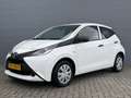 Toyota Aygo 1.0 VVT-i 69pk 5D x-now | Airco | All seasonbanden Bianco - thumbnail 2