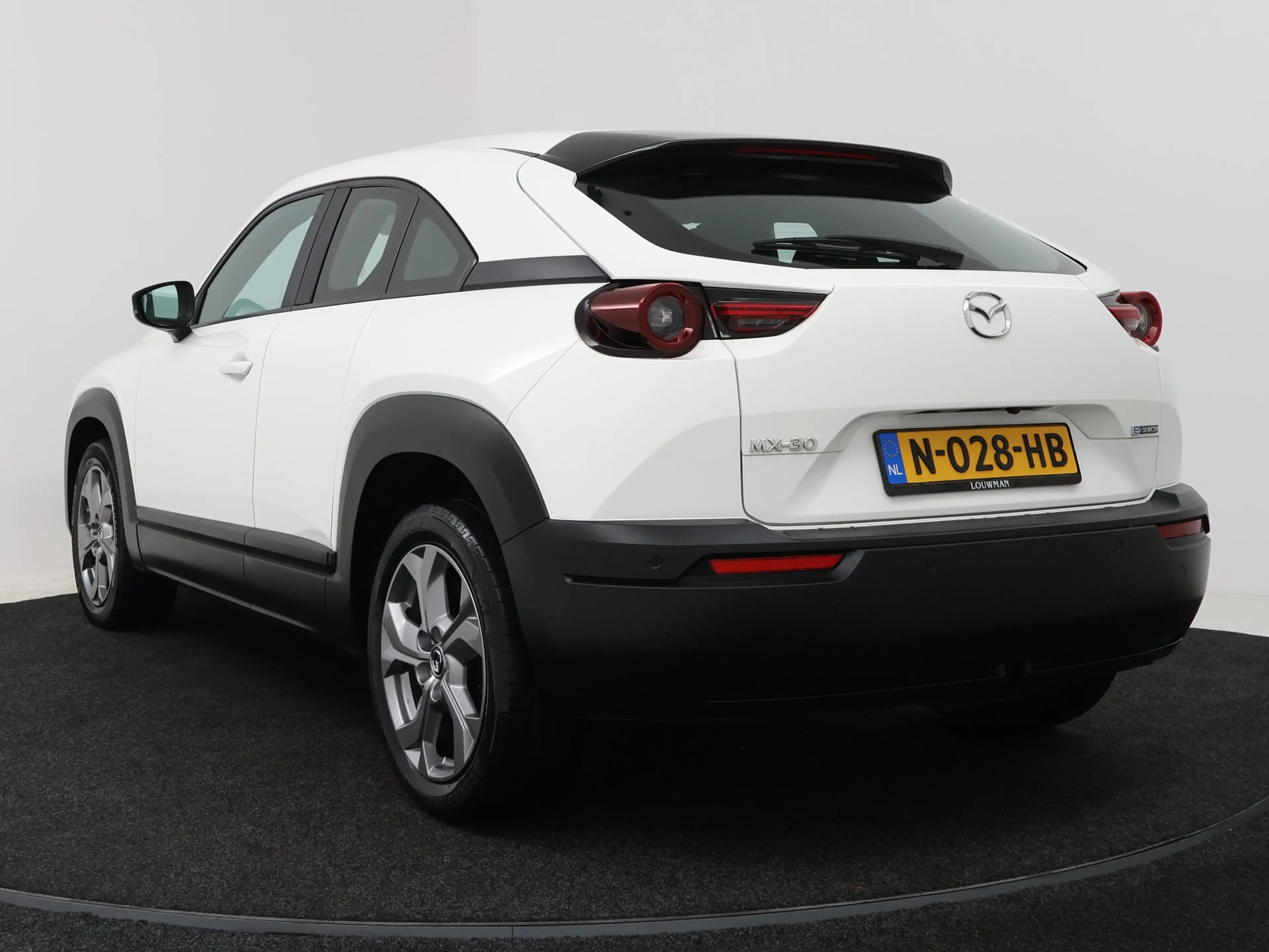 Mazda MX-30 e-SkyActiv 145 Comfort 36 kWh Onderweg-naar-dealer — photo 15
