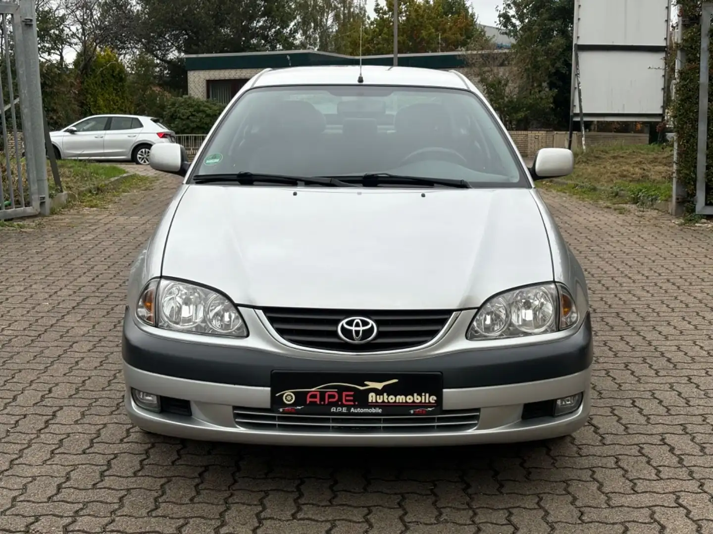 Toyota Avensis 1.8 Linea Sol Automatik Klima Argent - 2