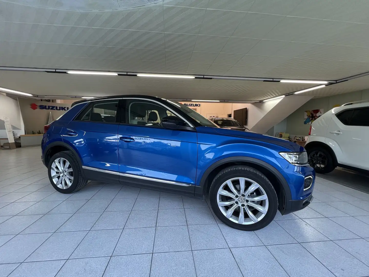 Volkswagen T-Roc 1.5 TSI ACT DSG Advanced BlueMotion Technology Blu/Azzurro - 2