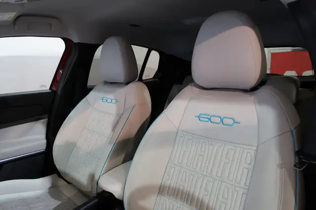 Fiat 600 view 6