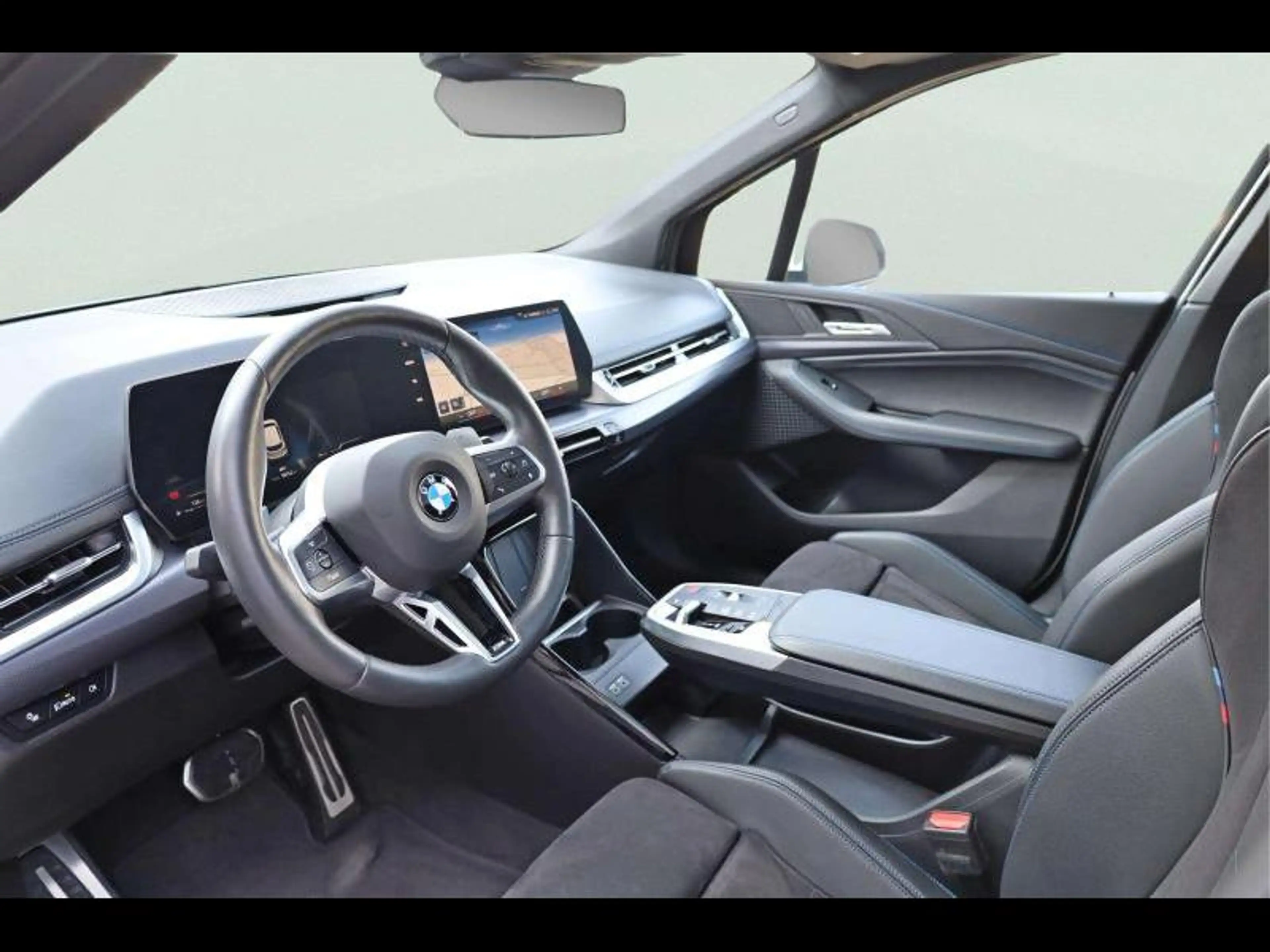 BMW 218 Kit M Sport — photo 7