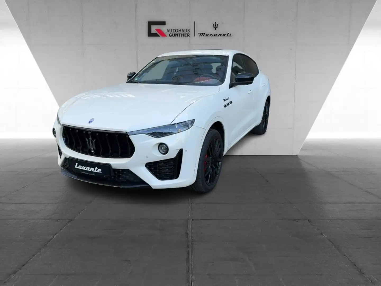 Maserati Levante SQ4 V6 GranSport Modelljahr 2021 Rosso Weiß - 2