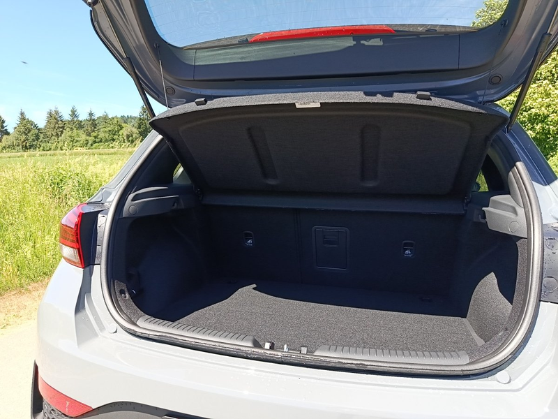 Hyundai i30 1.6 T-GDI N Line NAVI|KAMERA|SHZ|LRHZ — photo 13
