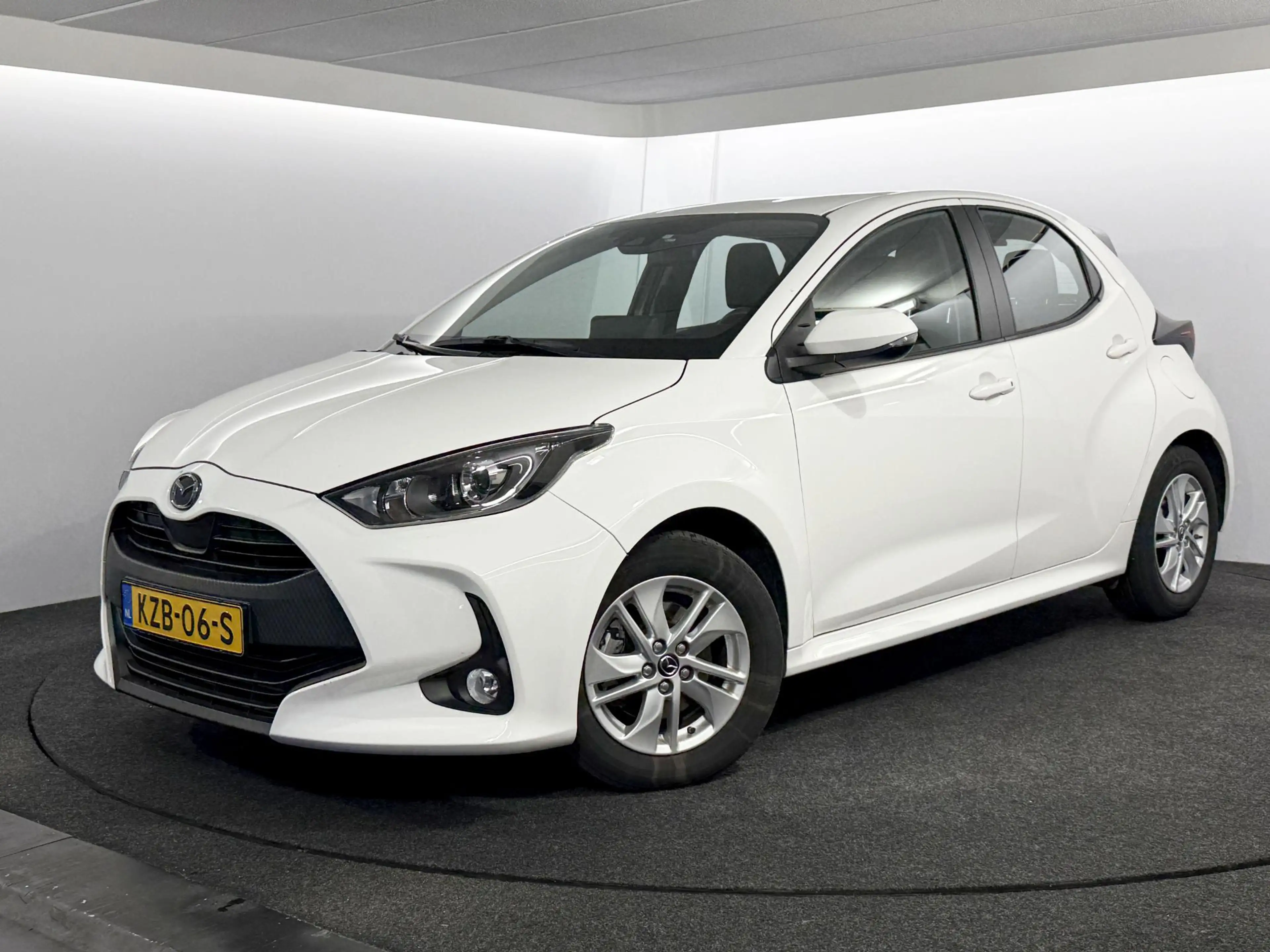 Mazda 2 Hybrid 1.5 Centre-line / Full-Hybrid / Automaat / — photo 7