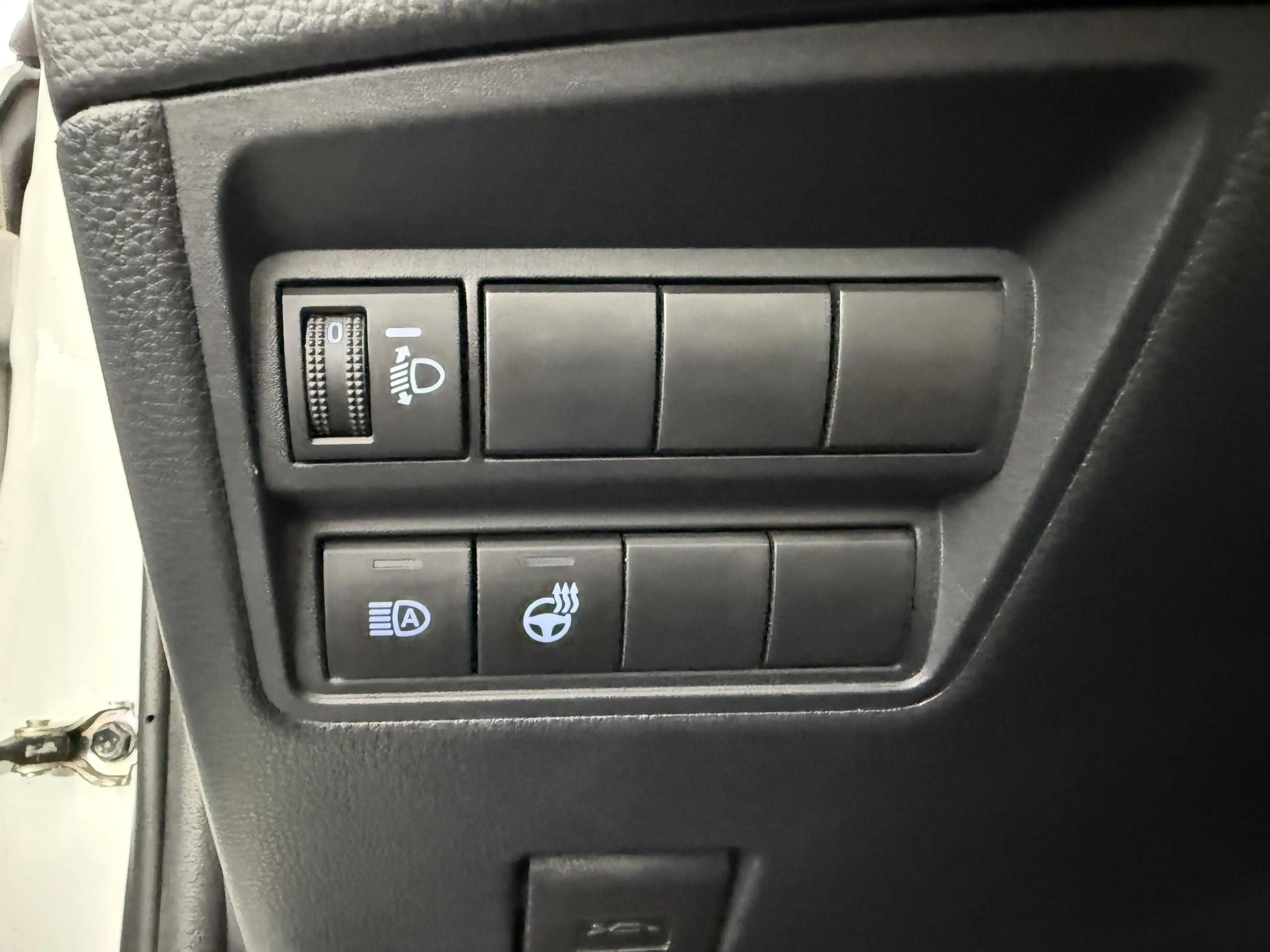 Mazda 2 Hybrid 1.5 Centre-line / Full-Hybrid / Automaat / — photo 17