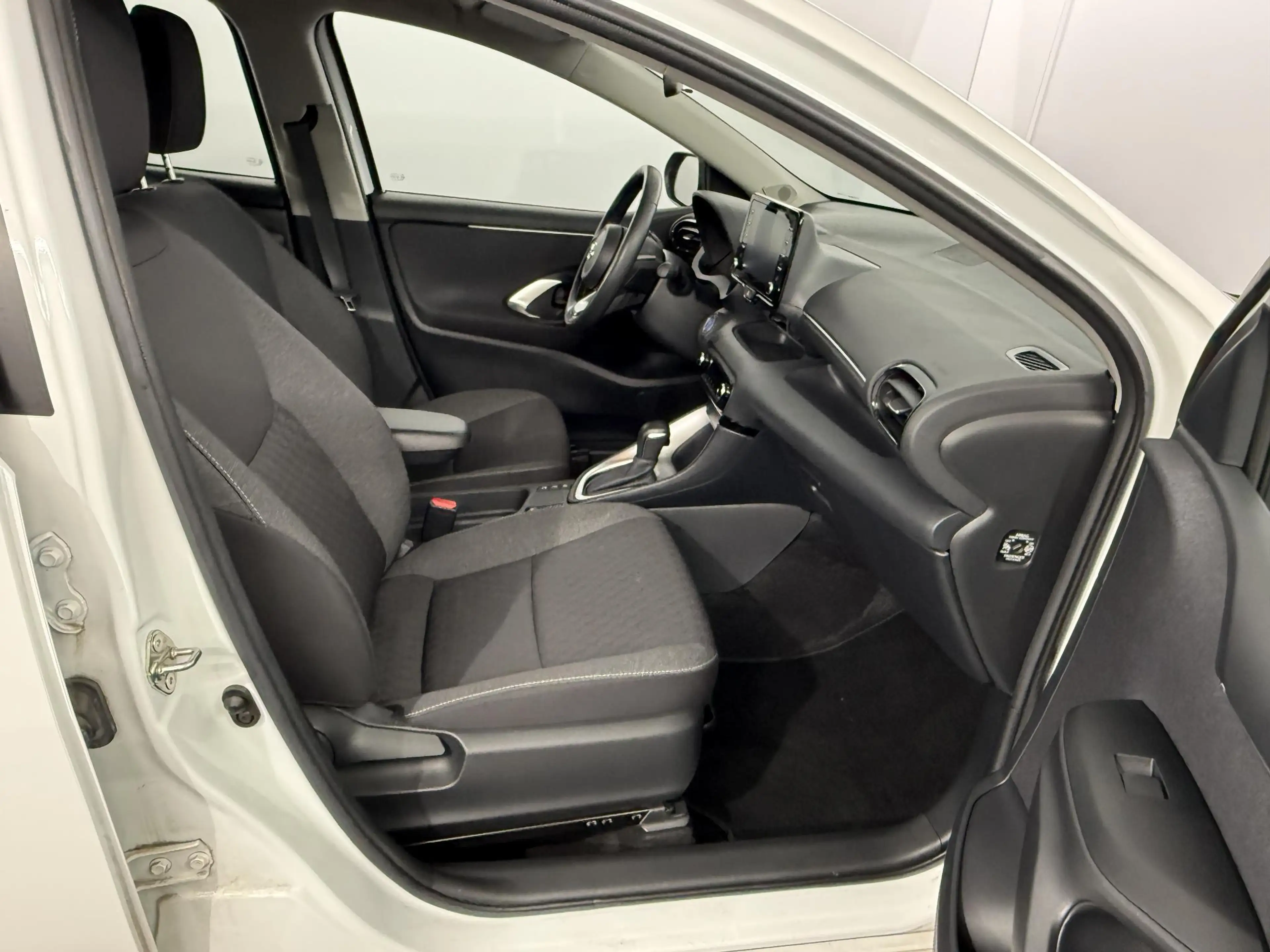 Mazda 2 Hybrid 1.5 Centre-line / Full-Hybrid / Automaat / — photo 5