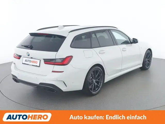 BMW 3 Series view 6