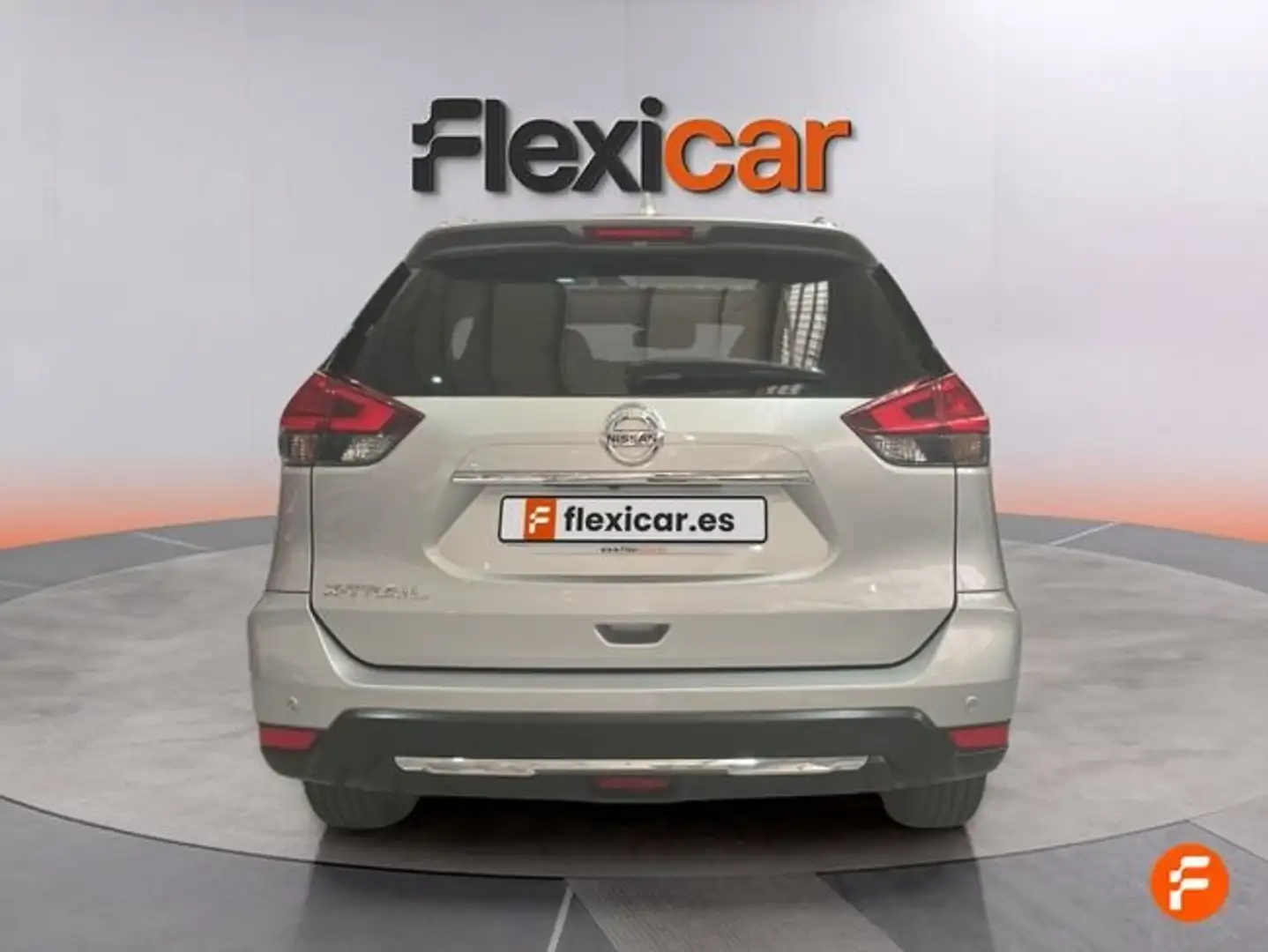 Nissan X-Trail 7P DIG-T 120 kW (160 CV) E6D DCT N-DES. Gris - 2
