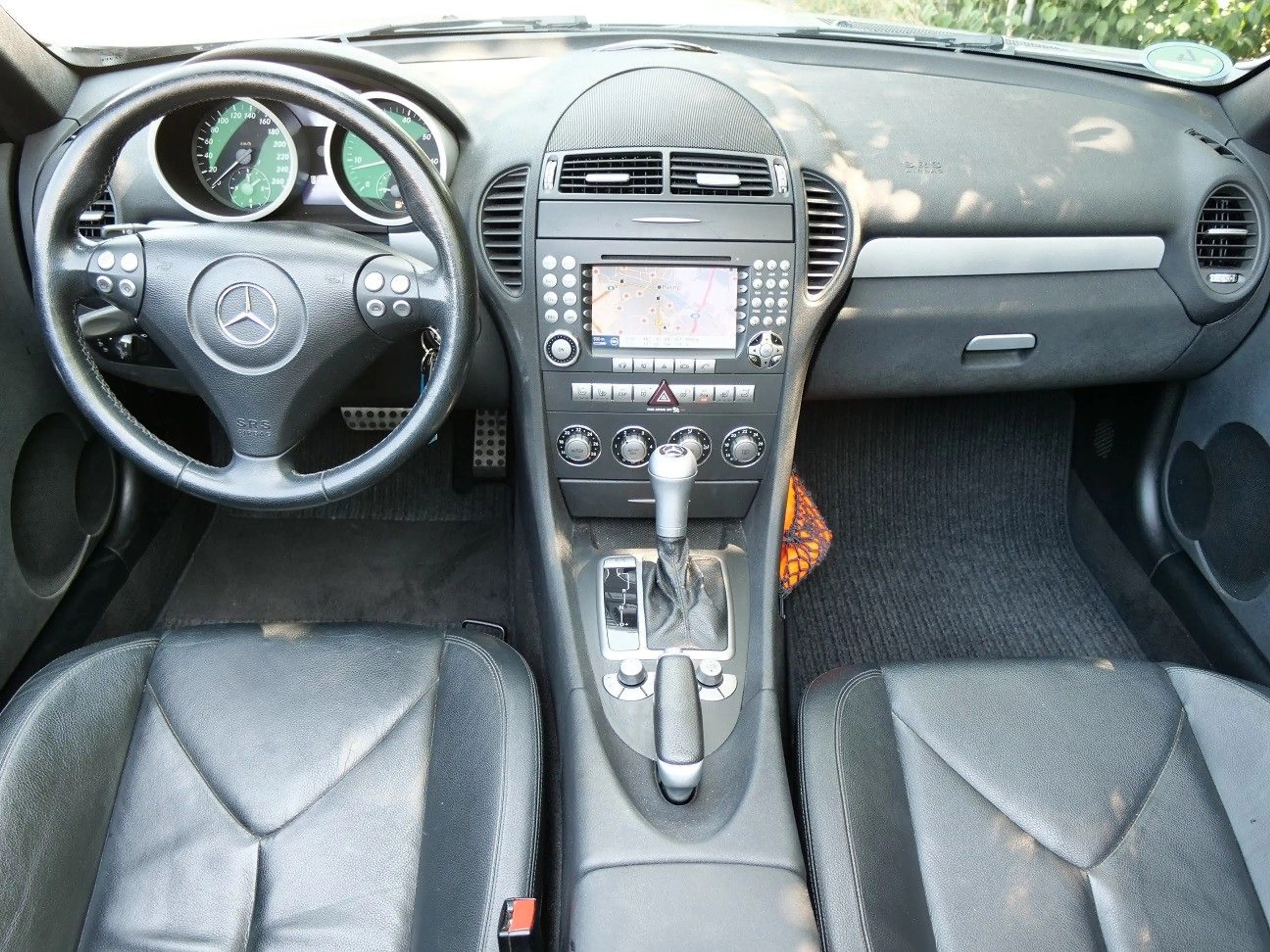 Mercedes-Benz SLK 350 SLK Roadster/ Sportsitze/ (Airscarf) — photo 9