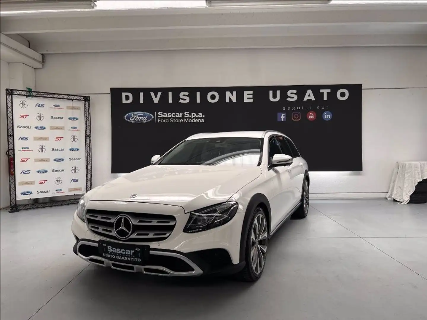 Mercedes-Benz E 220 Classe E SW 220 bt Sport 4matic auto Weiß - 1