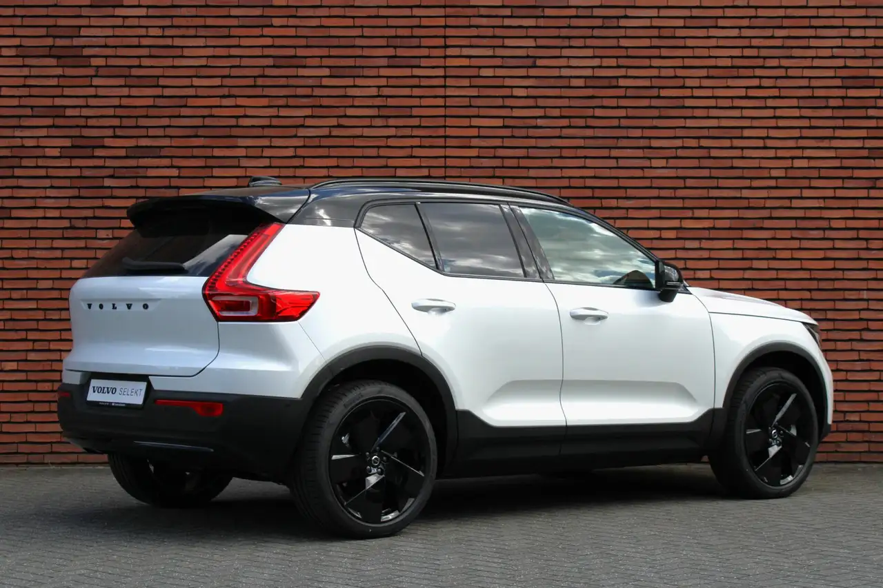 Volvo XC40 2026