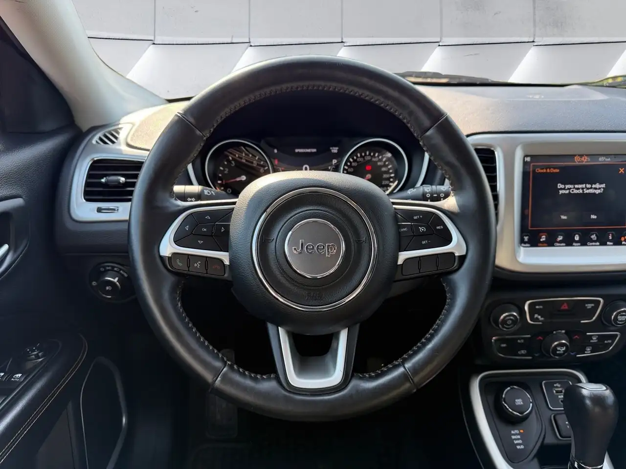Jeep Compass снимка Jeep Compass