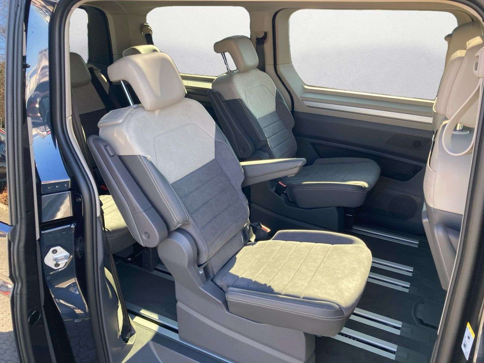 Volkswagen T7