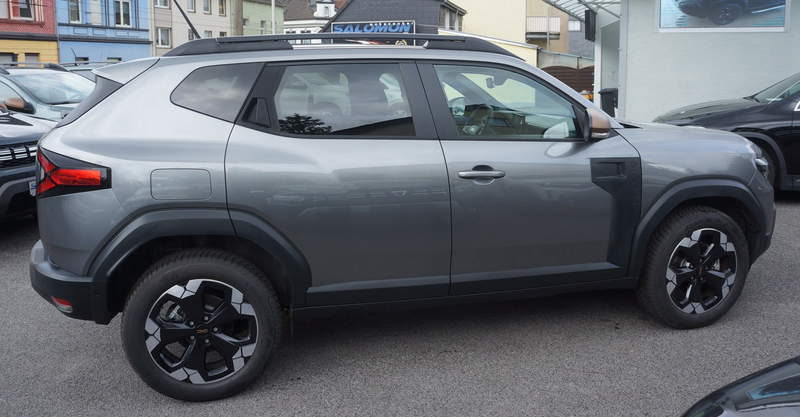 Dacia Duster III 140 AUTOM HYBR Extreme+Sitzheiz+Lenkradheiz — photo 2