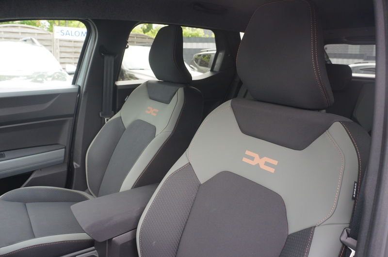Dacia Duster III 140 AUTOM HYBR Extreme+Sitzheiz+Lenkradheiz — photo 12