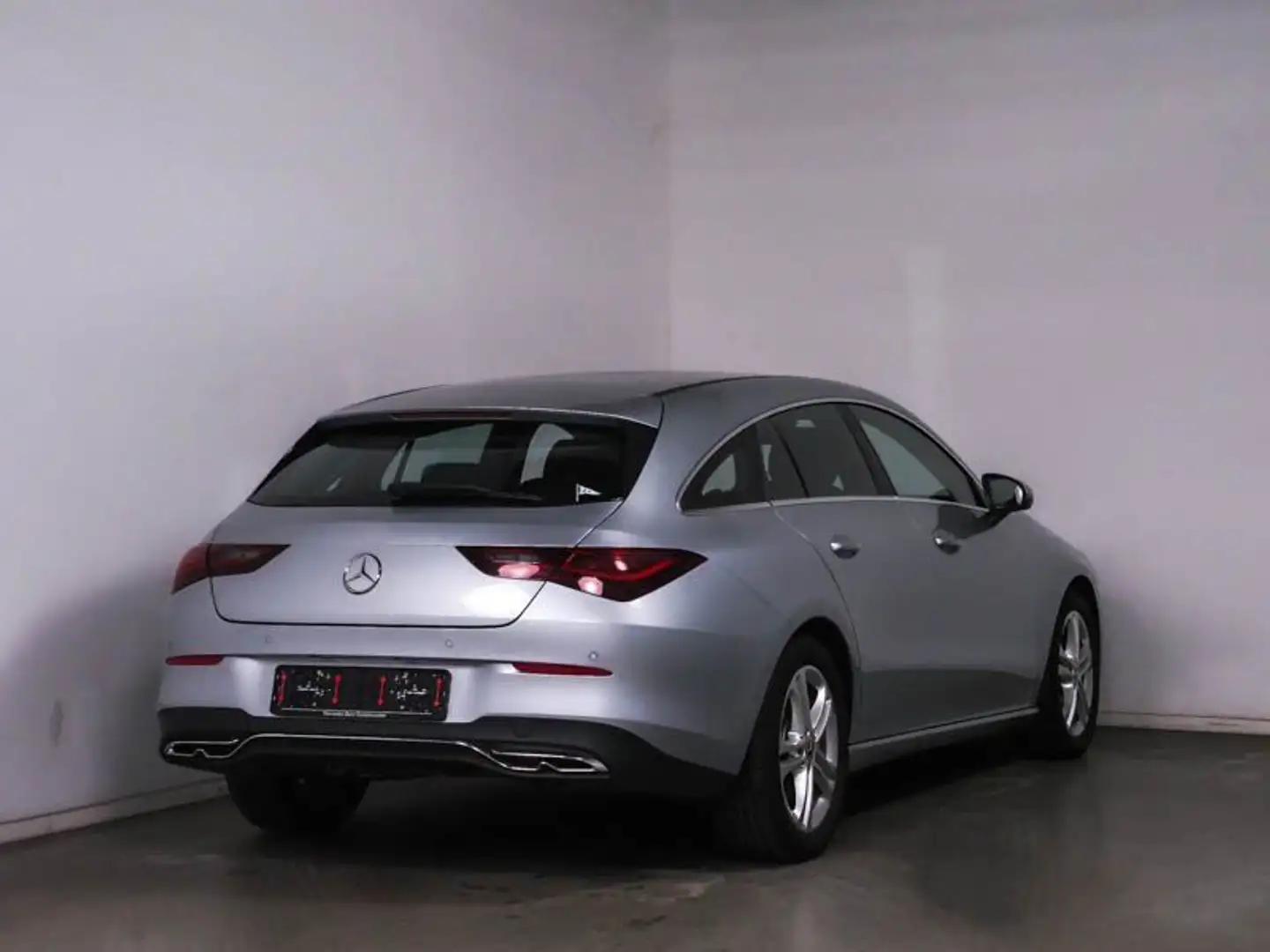 Mercedes-Benz CLA 180 PROGRESSIVE+AHK+LED+NAV+KAM+LENKHZG Silber - 2