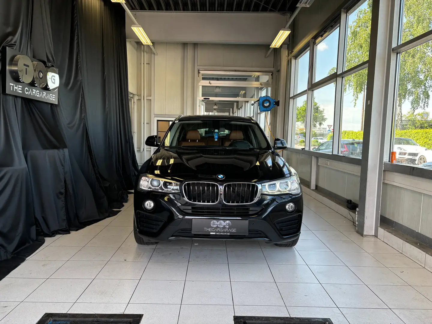 BMW X4 xDrive20d / Mit Head up Display Чорний - 2