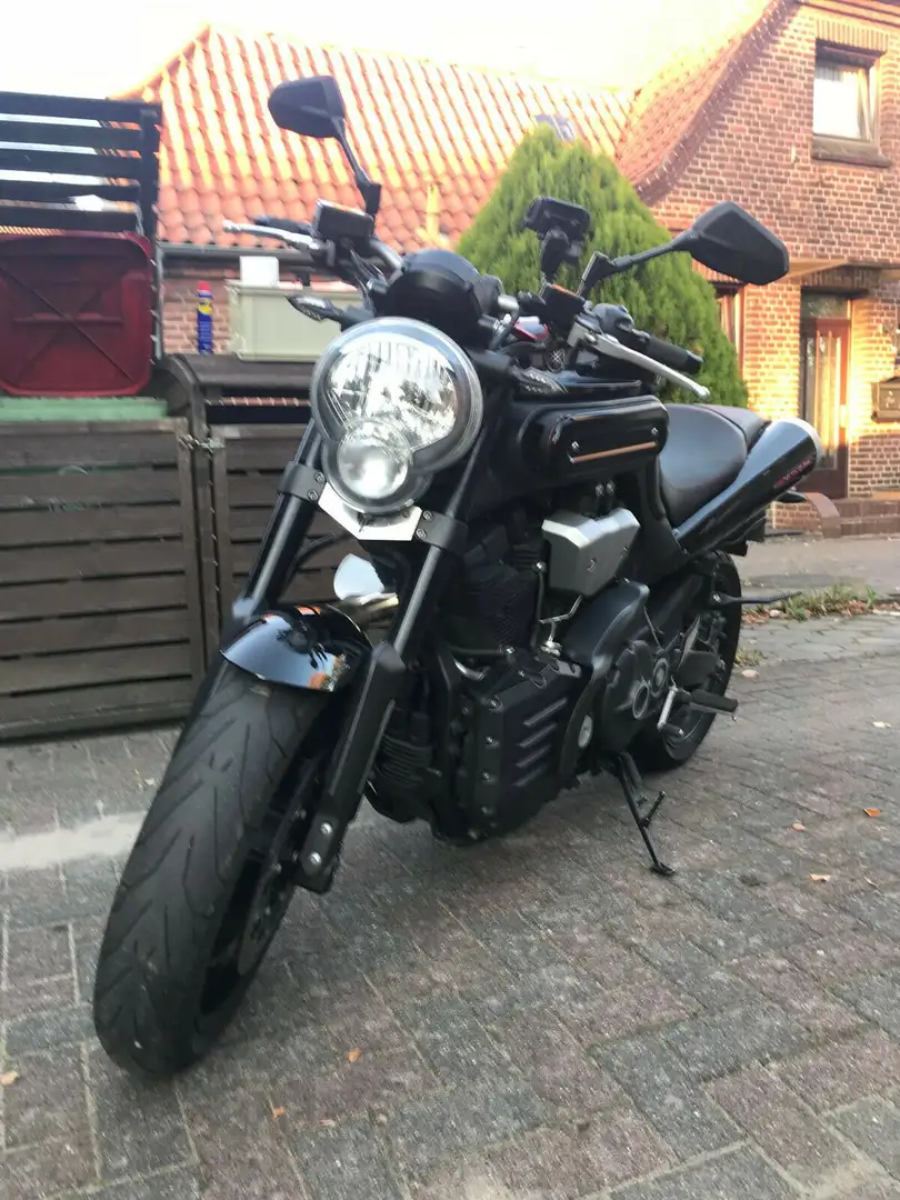 Yamaha MT-01 - 1